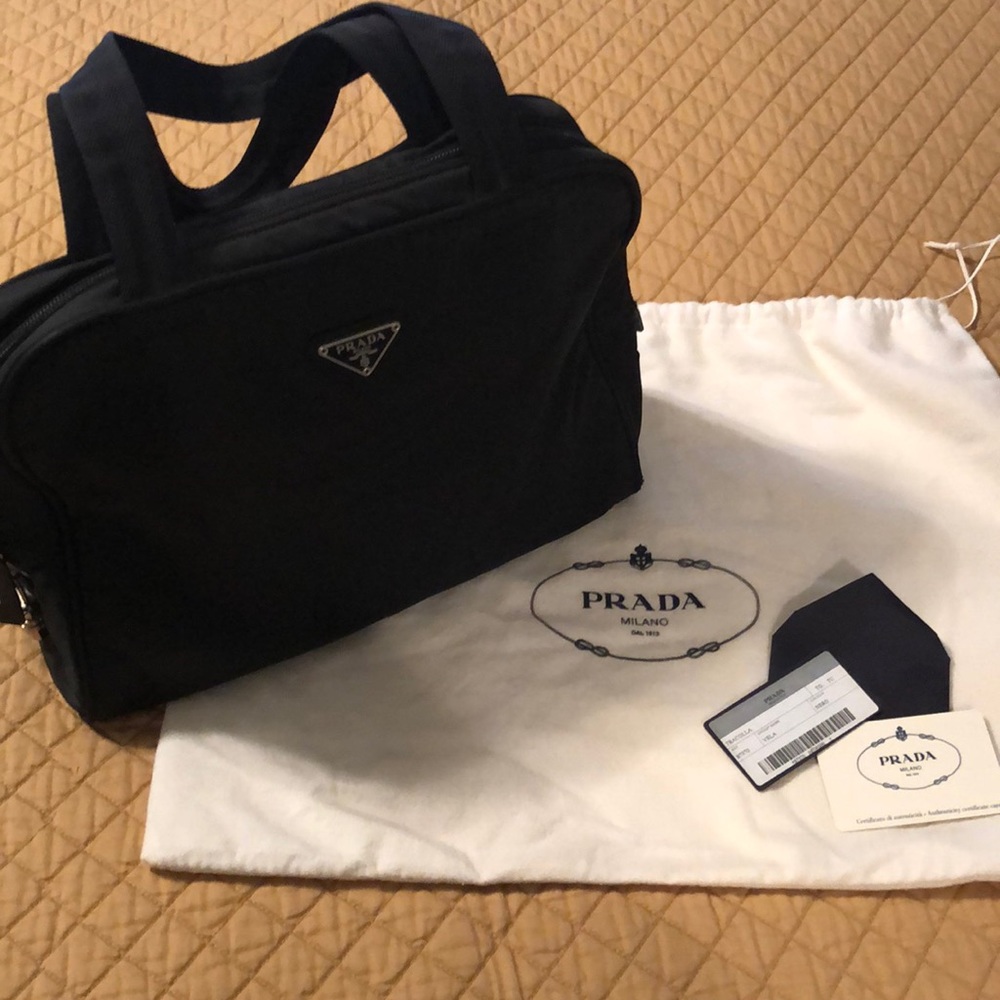 PRADA Tracolla Vela Nero Tote EUC! - Picture 2 of 13